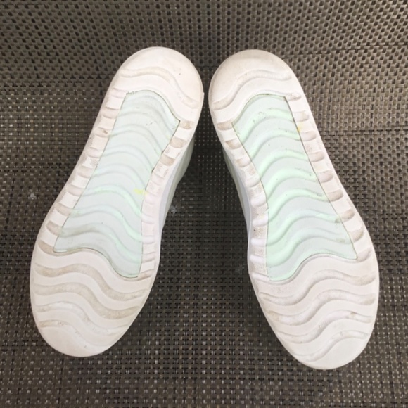 Woman’s Allbirds Plant Pacers - Size 8 - Picture 5 of 10